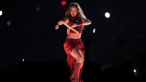 Jogadores inventam uma nova dança em CS2 nomeada em homenagem a Shakira