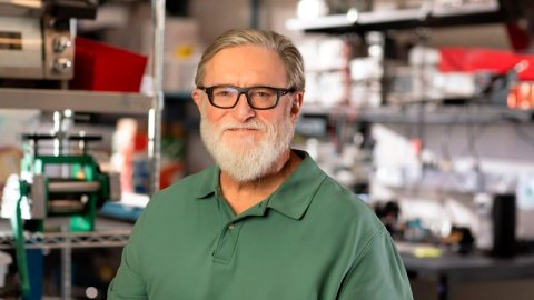 Gabe Newells neural implants promise to revolutionize gaming