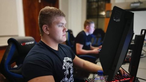 BlameF moves to Fnatic