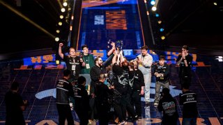 CounterStrike 2 update adds Team Spirit champion stickers to the game
