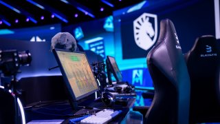 Apenas oito equipes restam na BLAST Open Spring