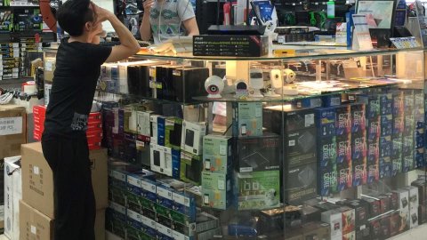 Le marché américain des PC bondit de 278  dans un contexte de panique tarifaire