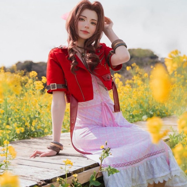 Take my hand, and never let me go~🎶Aerith Gainsborough 🌸...