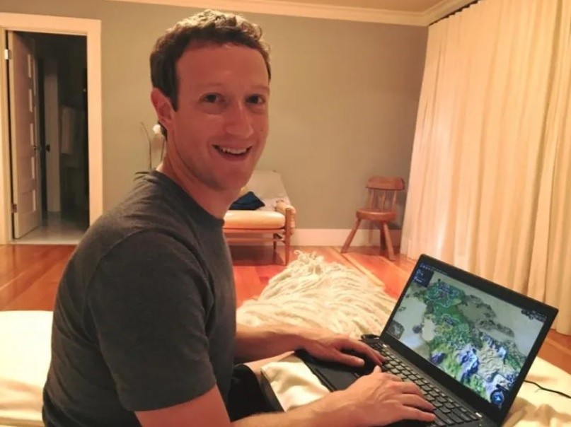 Zuckerberg playing civilization