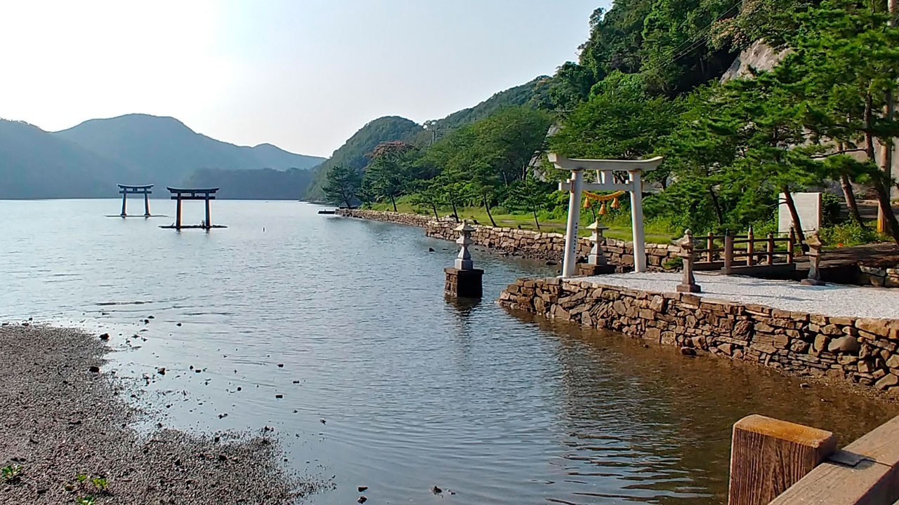 Watatsumi Shinto Shrine